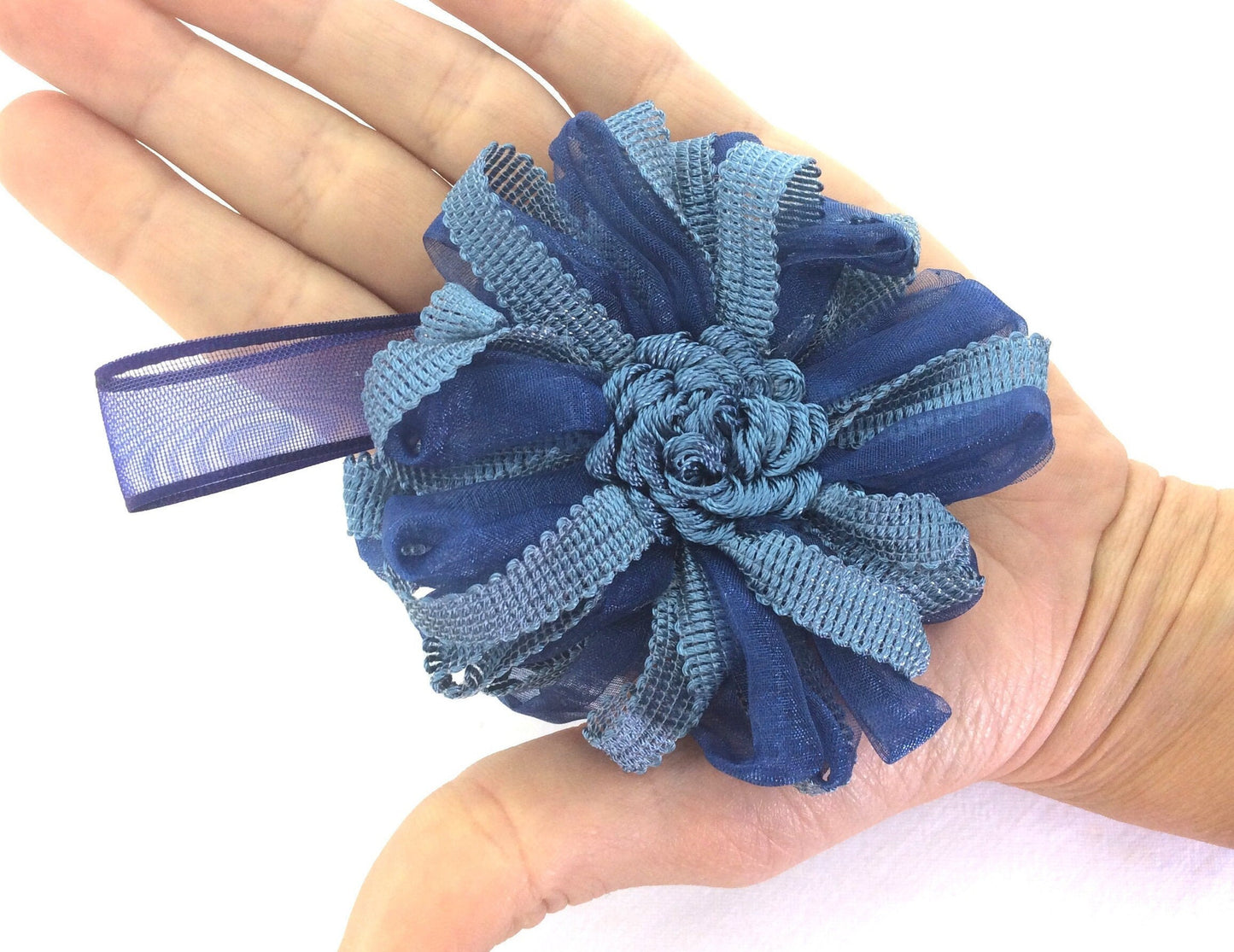 1 fermatenda calamita magnetica a fiore blu azzurro.Decorazione per tende tendaggi made in italy arredamento nautico vintage regalo per lei