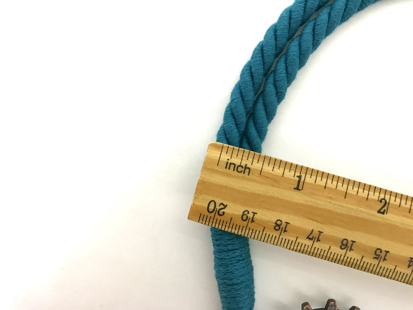 Bracciale per tende per allestimenti in stile industrial, in cotone VERDE PETROLIO . Allestimenti per loft ed open space. Made in Italy.