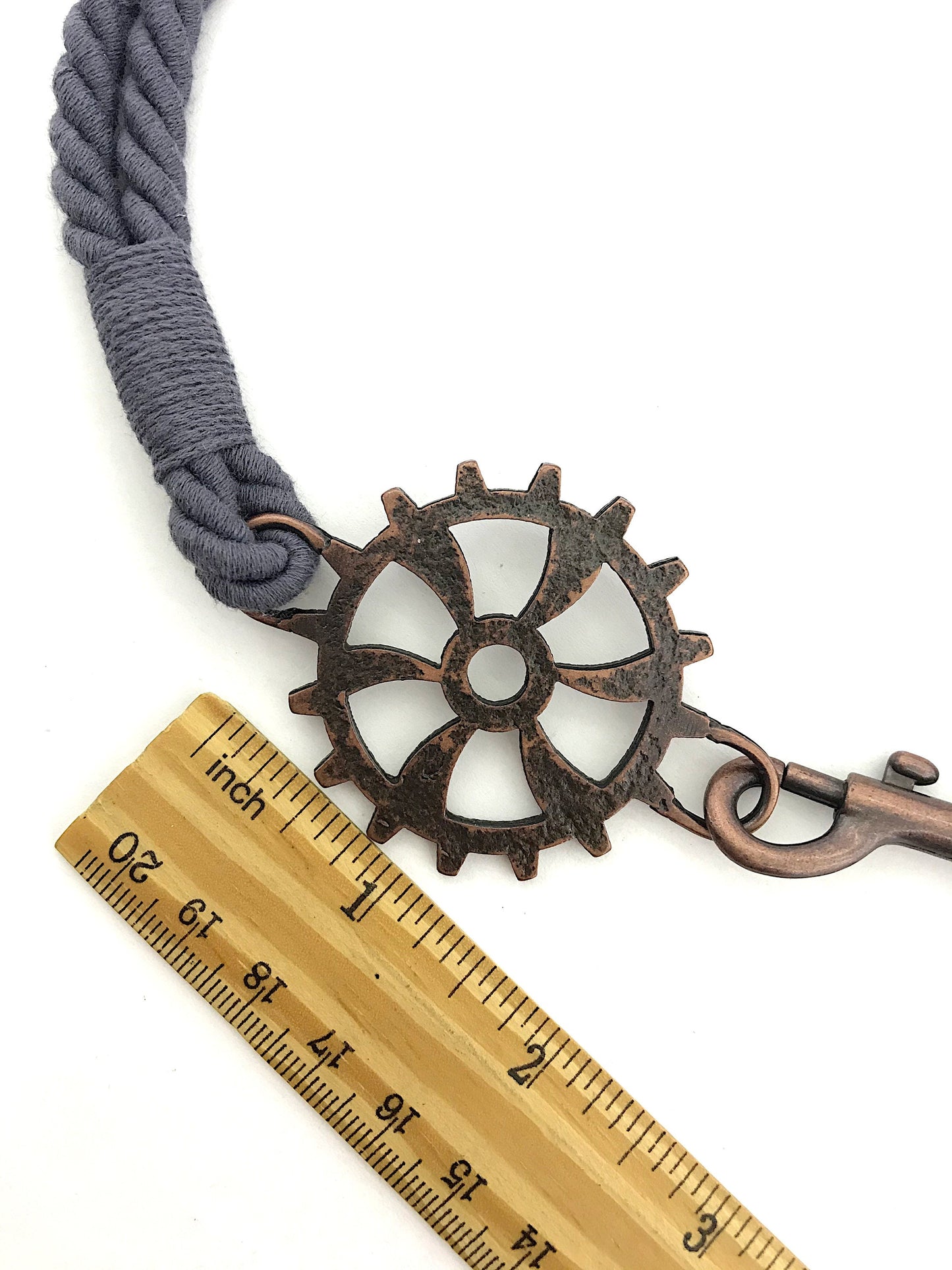 Bracciale per tende per allestimenti in stile industrial, in cotone e lino BLU AVIO . Allestimenti per loft ed open space. Made in Italy.
