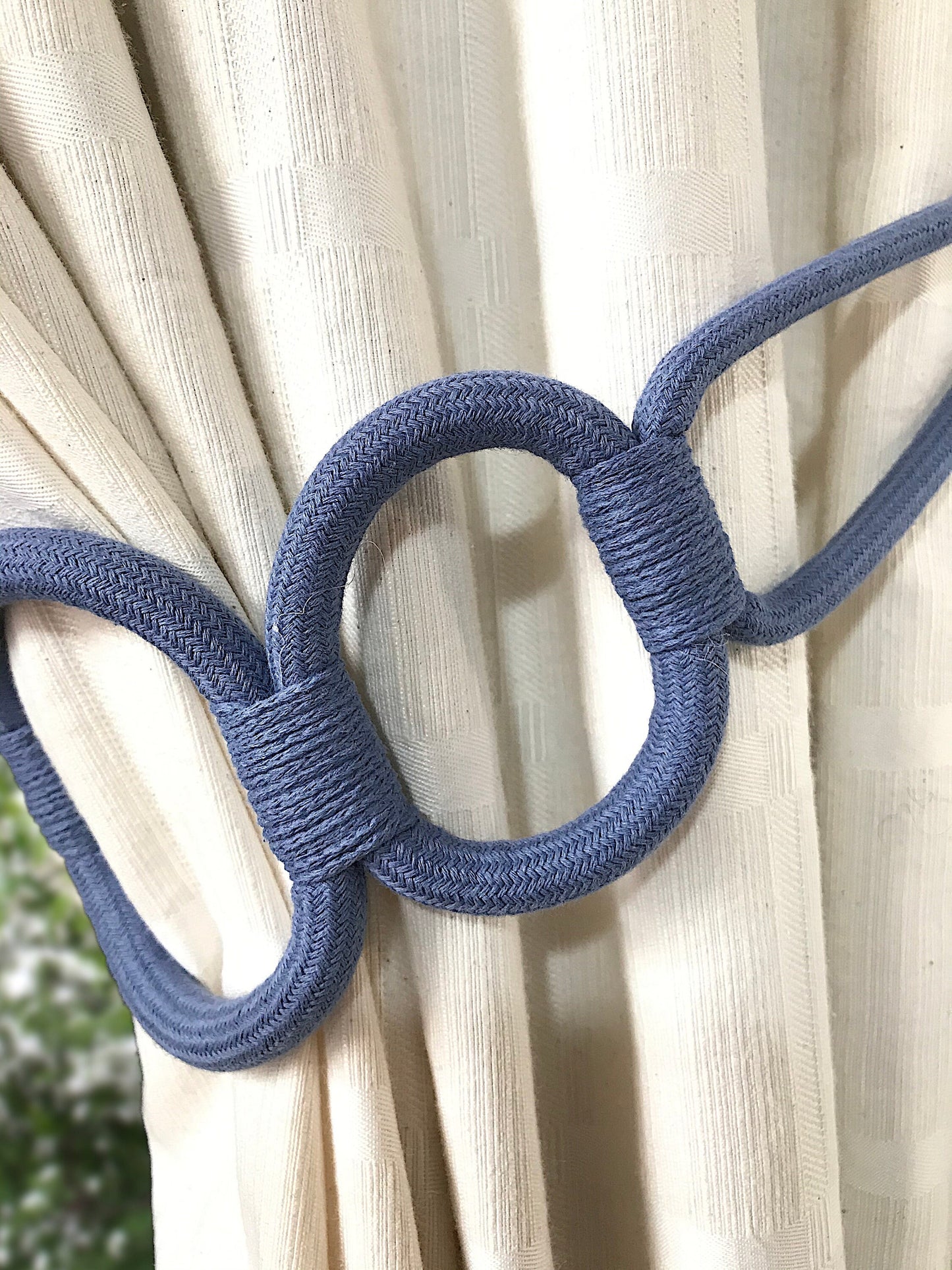 Bracciale blu chiaro a tre anelli, elegante decorazione per tende tendaggi drappeggio drappo made in italy