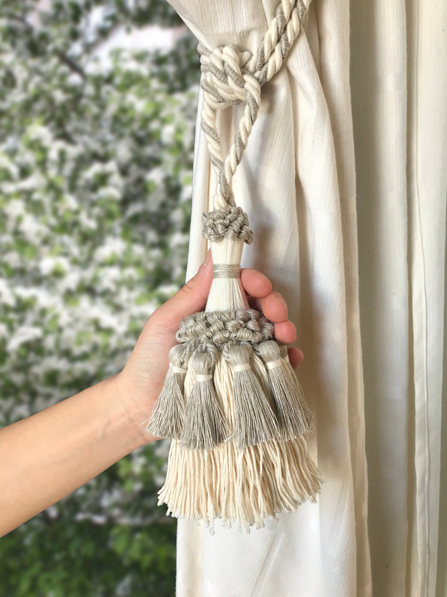 Stupenda grande embrasse in lino e cotone naturali, decorazione per tende tendaggi drappeggio drappo made in italy