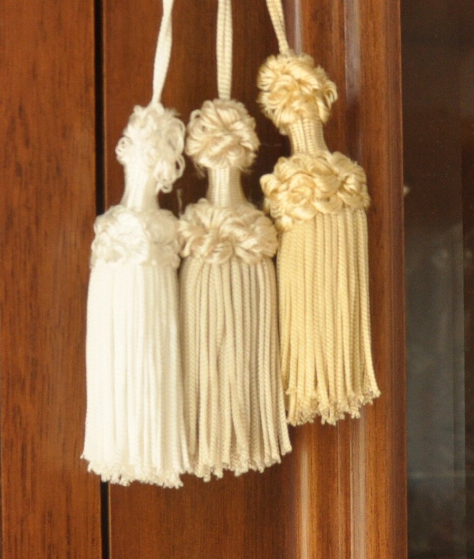 Vintage Tassel Key for Curtains and Furniture - Classic Florence Colors