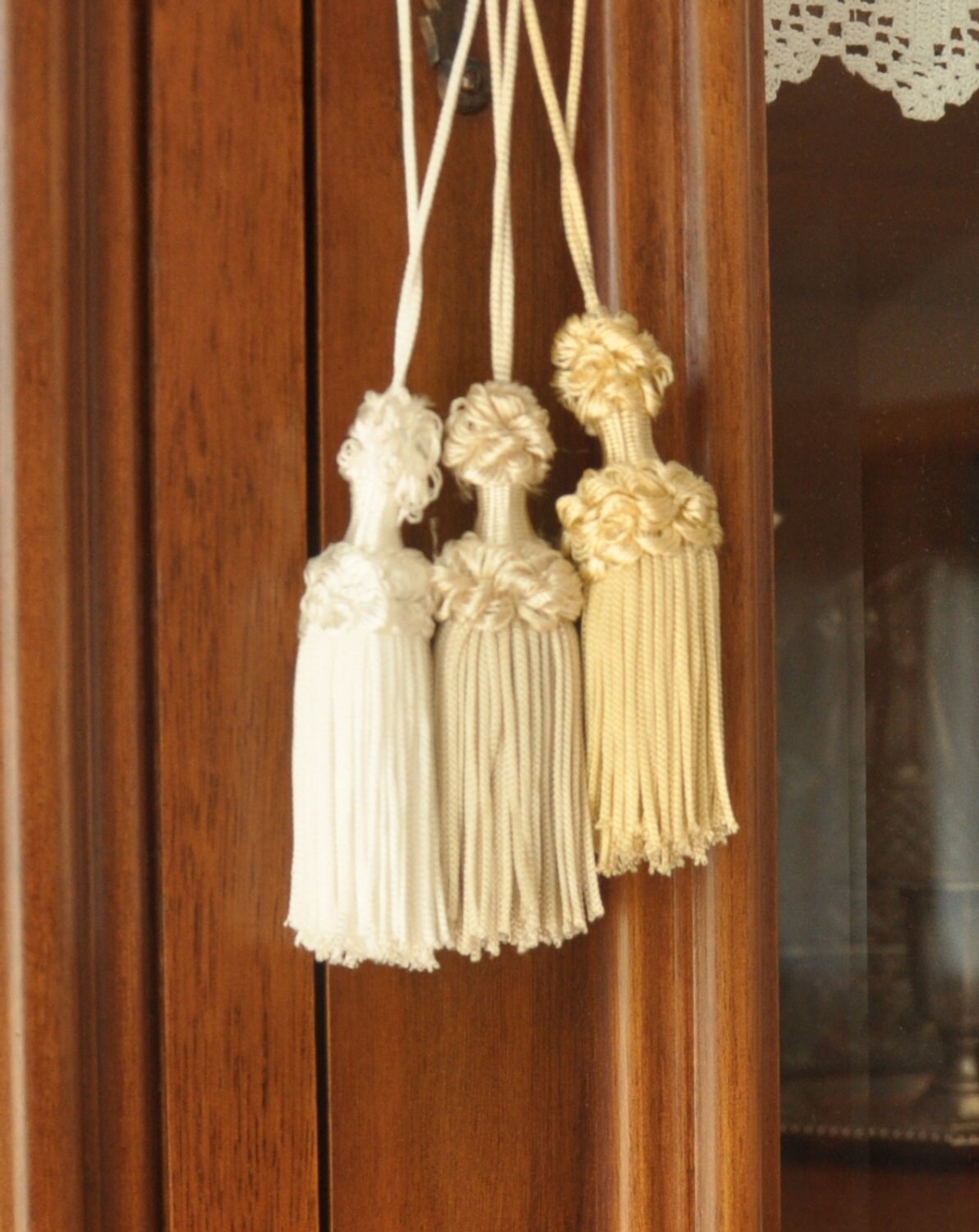 Vintage Tassel Key for Curtains and Furniture - Classic Florence Colors