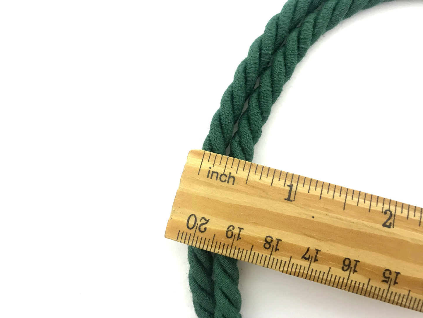 Bracciale per tende per allestimenti in stile industrial, in cotone VERDE. Allestimenti per loft ed open space. Made in Italy.