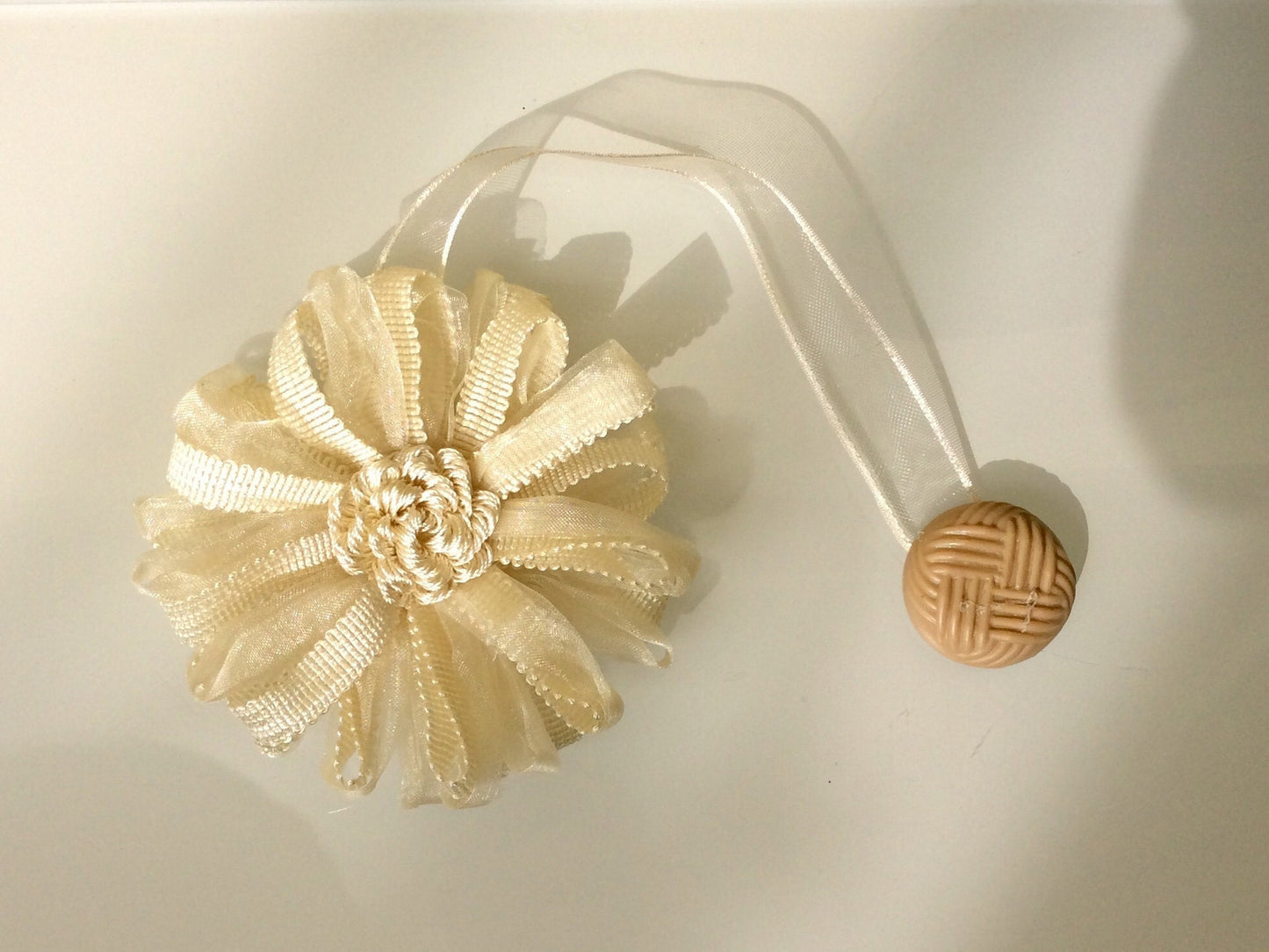 Flower Magnetic Curtain Tie-Back Cream Color – Made in Italy Curtain Magnet