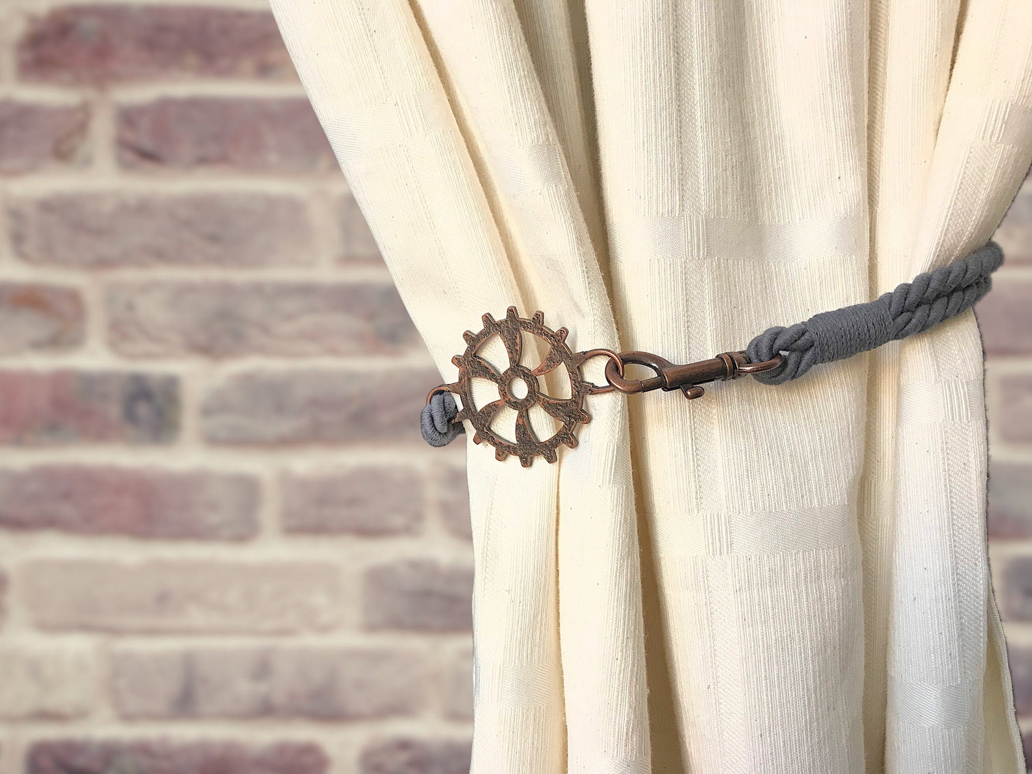 Bracciale per tende per allestimenti in stile industrial, in cotone e lino BLU AVIO . Allestimenti per loft ed open space. Made in Italy.