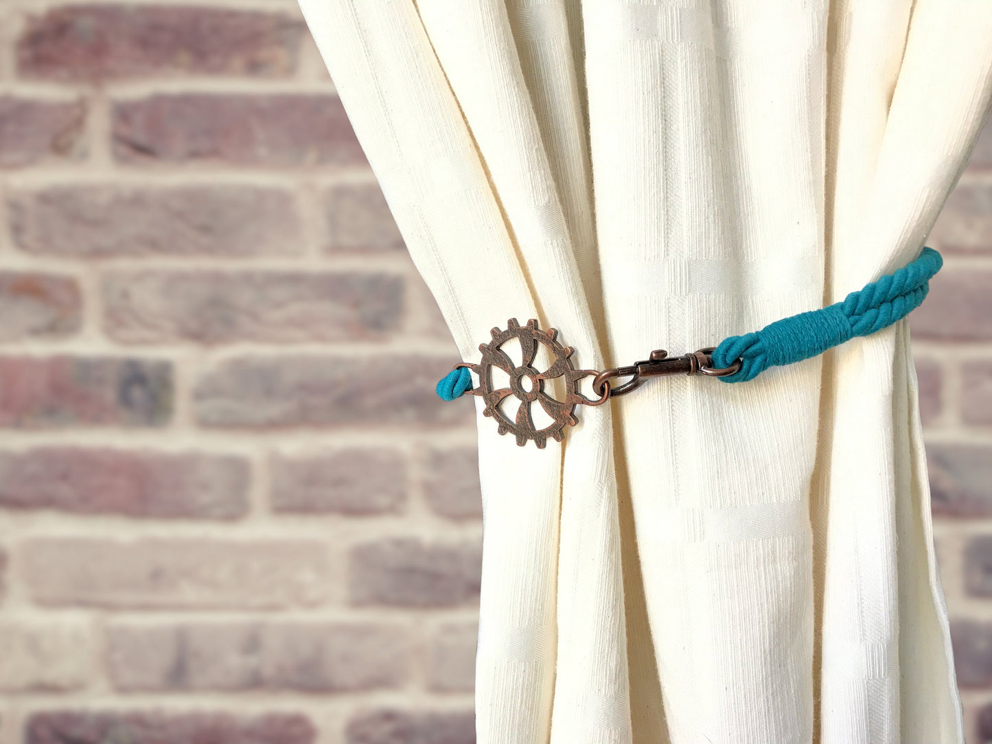 Bracciale per tende per allestimenti in stile industrial, in cotone VERDE PETROLIO . Allestimenti per loft ed open space. Made in Italy.