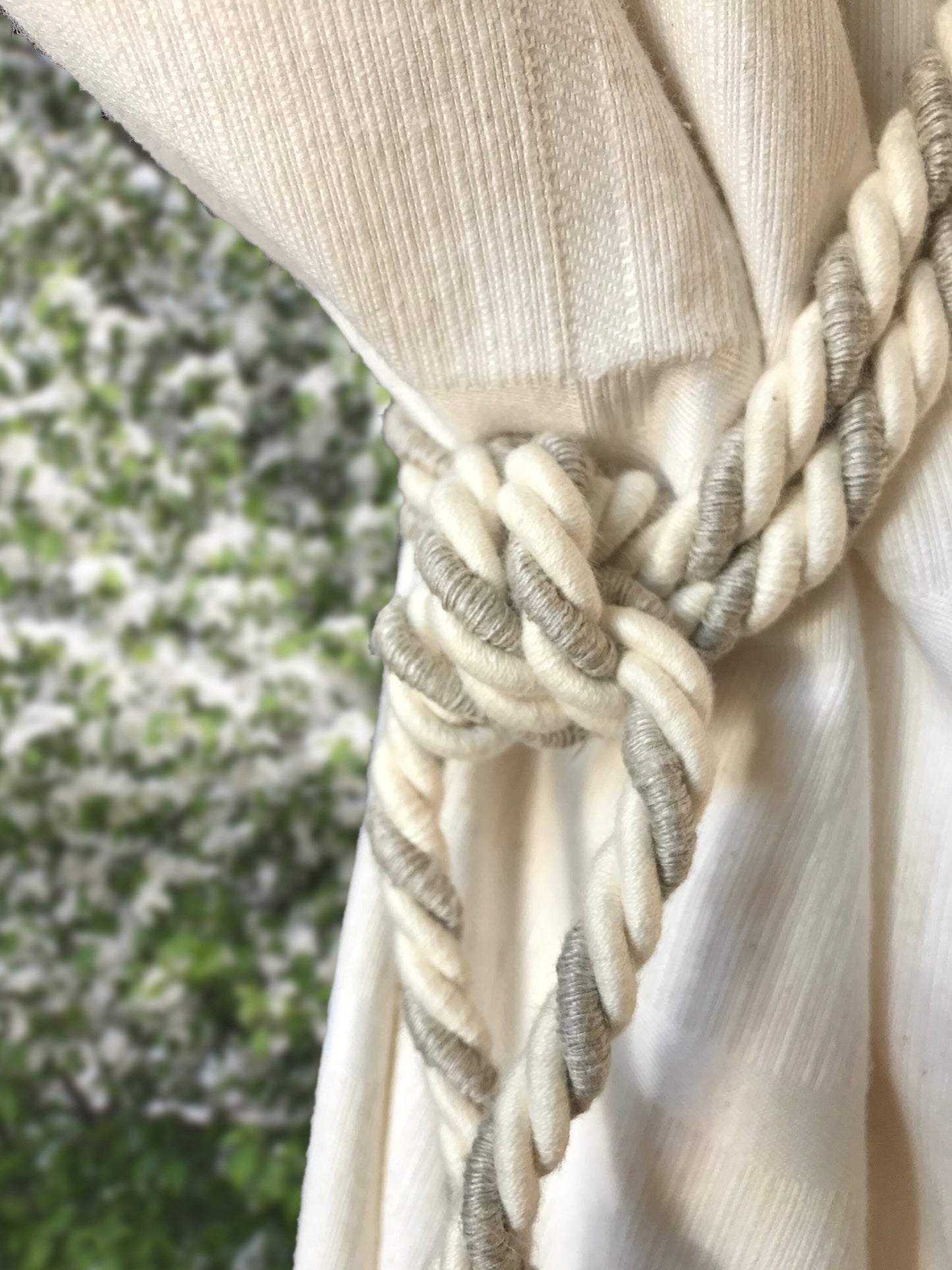 Stupenda grande embrasse in lino e cotone naturali, decorazione per tende tendaggi drappeggio drappo made in italy