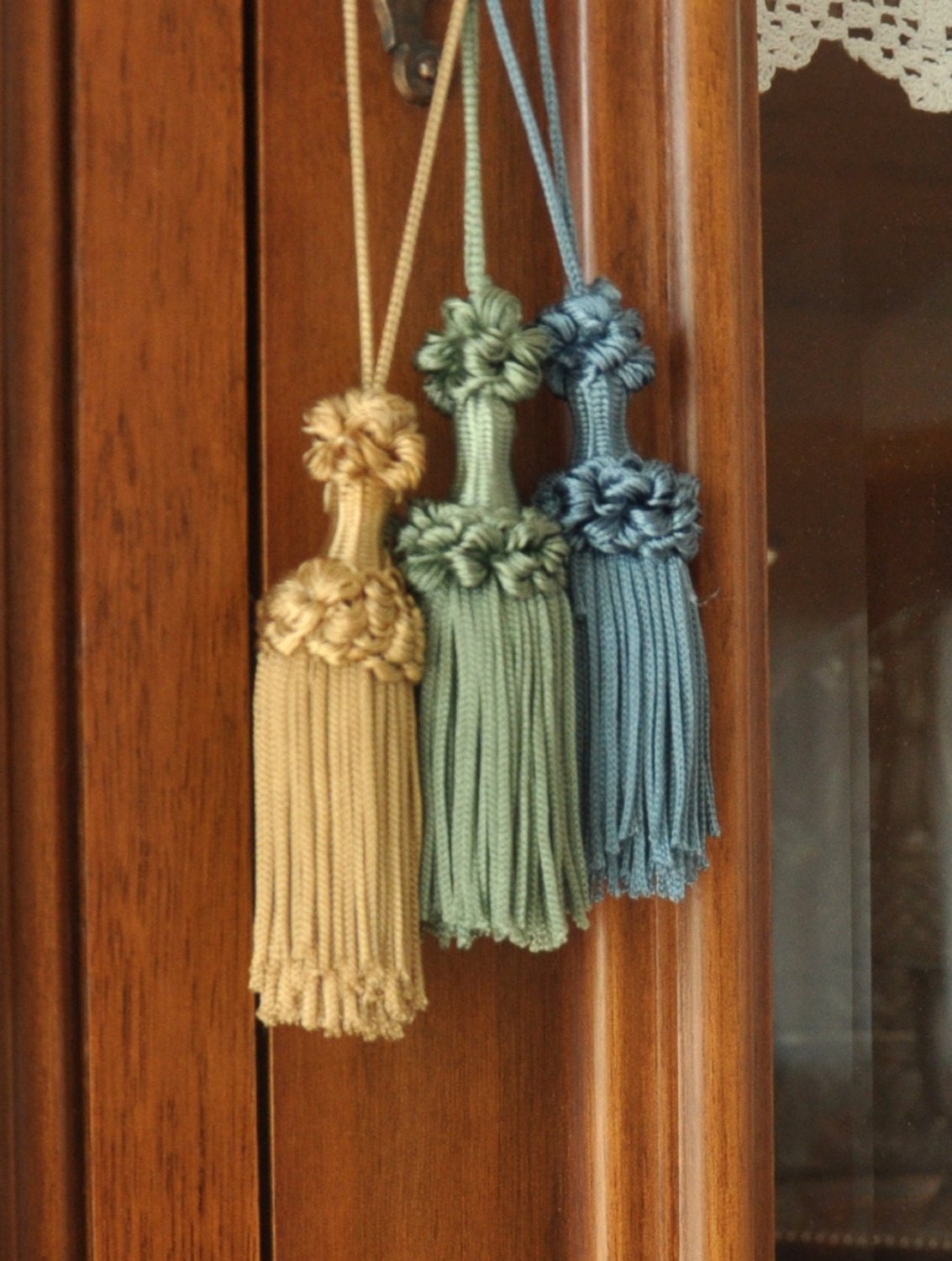 Vintage Tassel Key for Curtains and Furniture - Classic Florence Colors