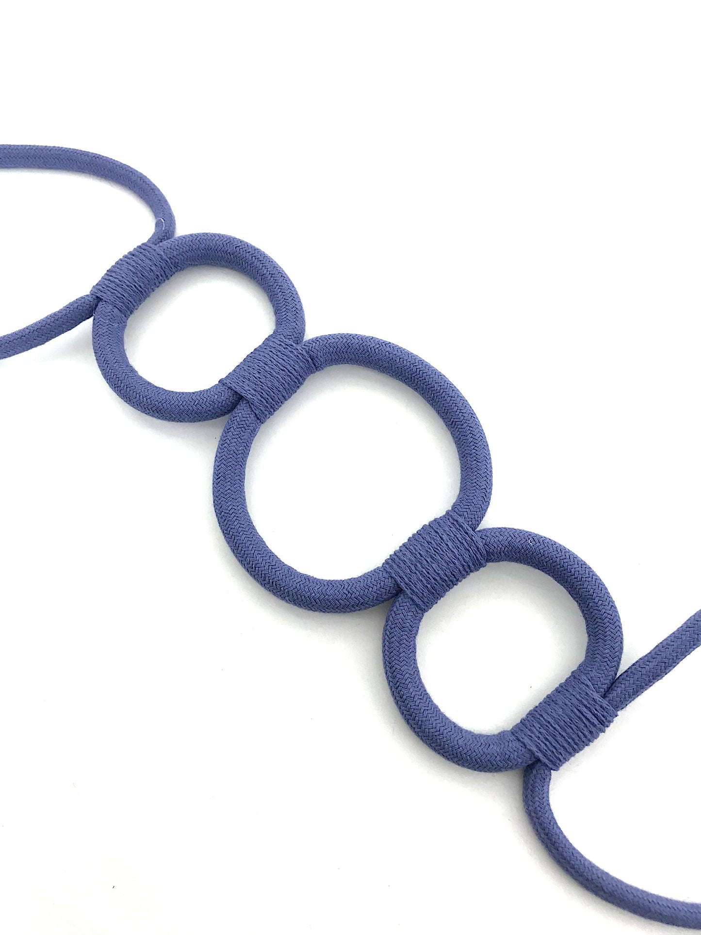 Bracciale blu chiaro a tre anelli, elegante decorazione per tende tendaggi drappeggio drappo made in italy