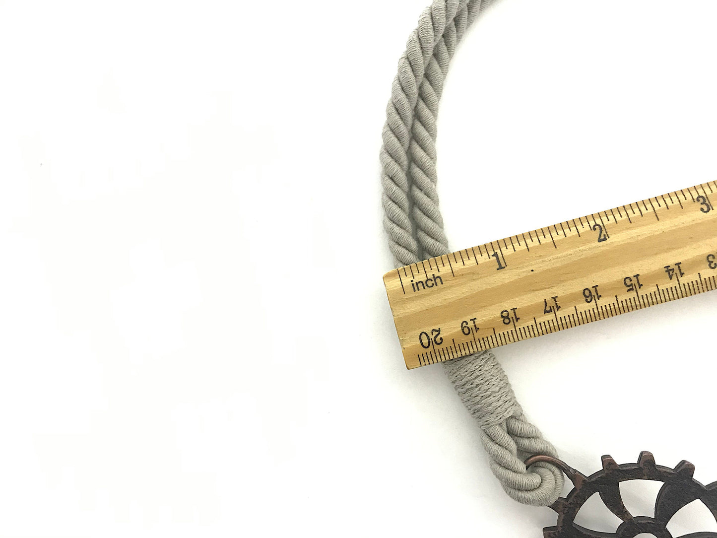 Bracciale per tende per allestimenti in stile industrial, in cotone GRIGIO ecologico. Allestimenti per loft ed open space. Made in Italy.