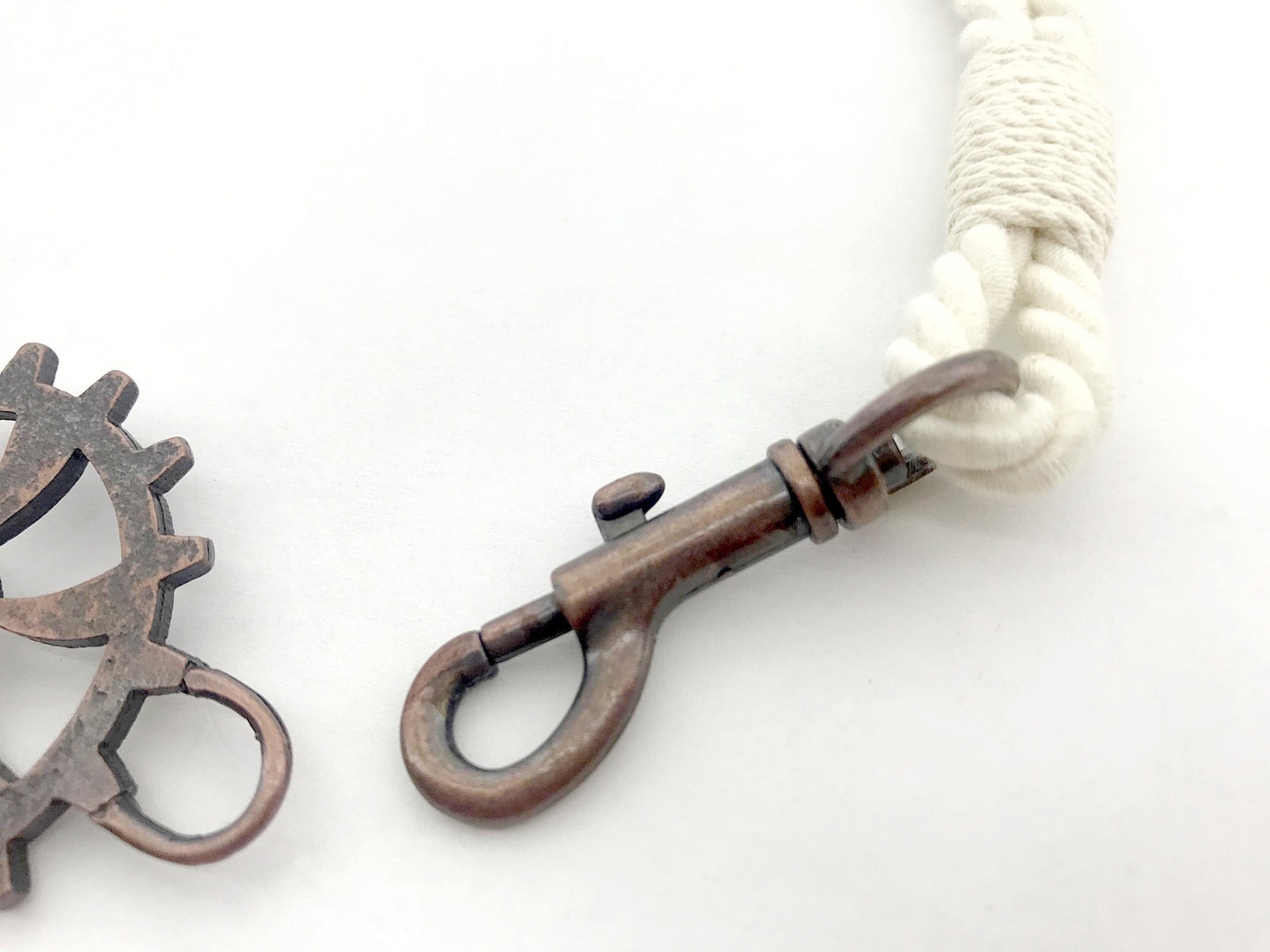 Bracciale per tende per allestimenti in stile industrial, in cotone BIANCO ecologico. Allestimenti per loft ed open space. Made in Italy.